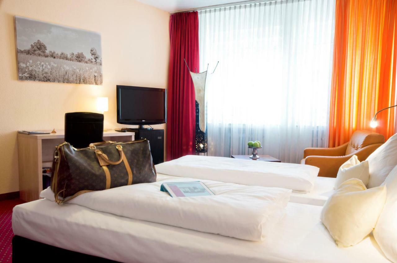 Hotel Cascade Superior Dusseldorf Luaran gambar